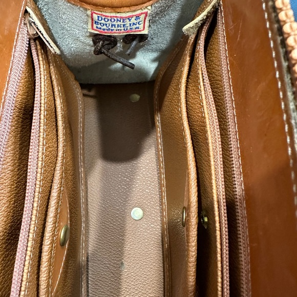 Authentic and Vintage Dooney & Bourke satchel handbag - Picture 3 of 8